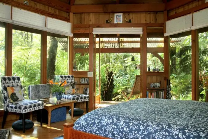 Volcano Rainforest Retreat