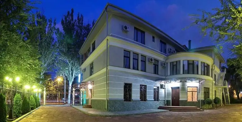 Sayrake Hotel 