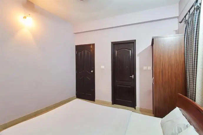 OYO 8842 Kallat Apartments 