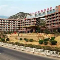 Yuntai Place International Hotel 