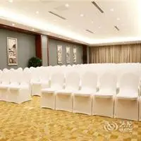 Yuntai Place International Hotel 