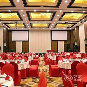 Yuntai Place International Hotel 