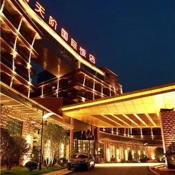 Yuntai Place International Hotel 