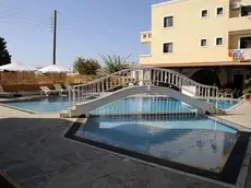 Stavroula Apartments 