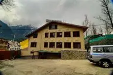 Hotel Tulyan 