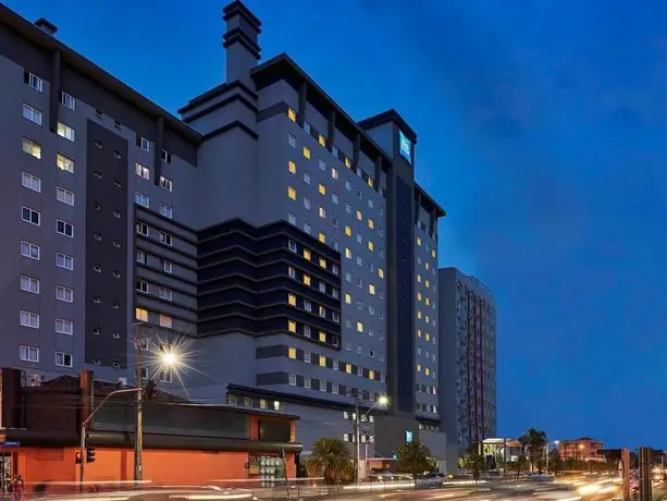 Ibis Budget Curitiba Centro