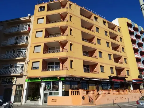 Apartamentos Elvira 