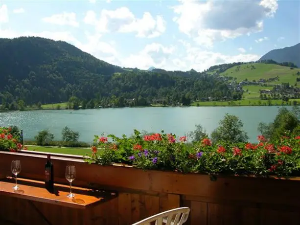 Haus Seeblick am See