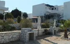 Piliouris Studios 