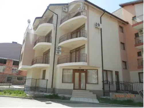 Deva Apartments 