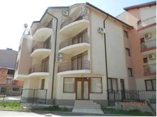 Deva Apartments 