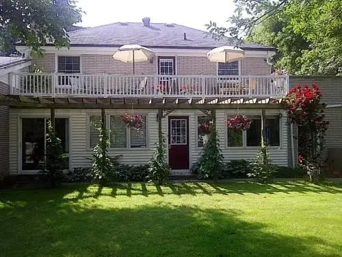 Abacot Hall Bed & Breakfast 