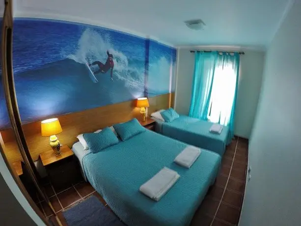 Supertubos Beach Hostel 