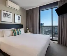 Oaks Melbourne on William Suites 