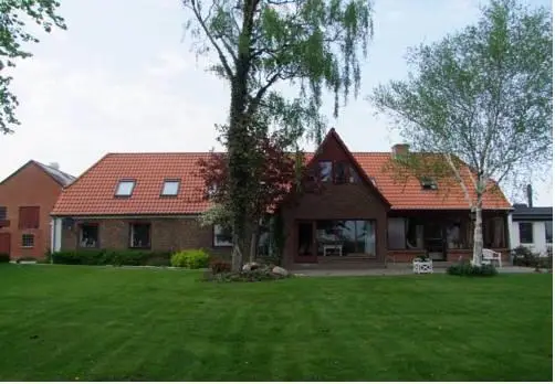 Sonderbygaard Bed & Breakfast