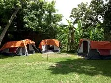 Yaxche Centro Hostal y Camping 