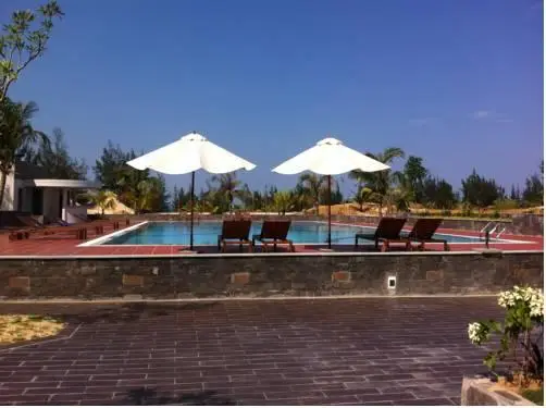 Bao Ninh Beach Resort 