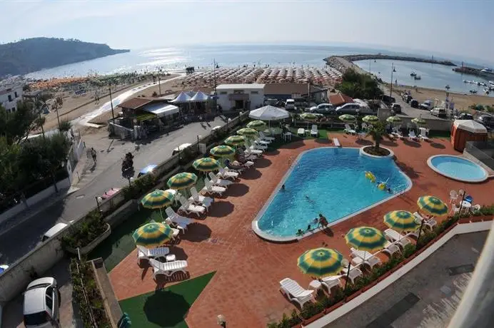 Morcavallo Hotel & Wellness 