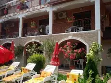 Perla Family Hotel 