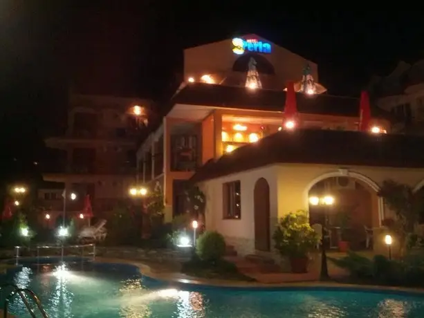 Perla Family Hotel 