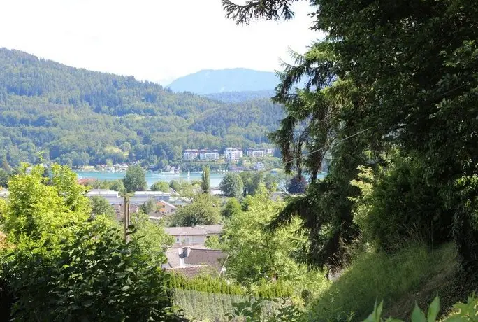 Ferienwohnung am Worthersee Villa Waldbach 