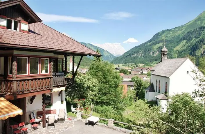 Ferienwohnung Pension Tirol 