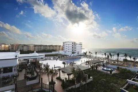 Grand Residences Riviera Cancun 