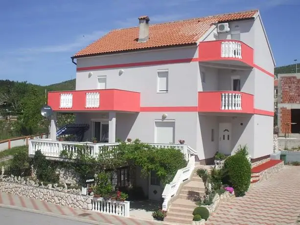 Apartments Malnar