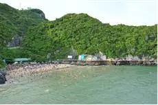 Cat Ba Beach Resort 