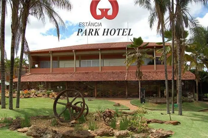 Estancia Park Hotel 