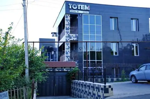 Totem Hotel 