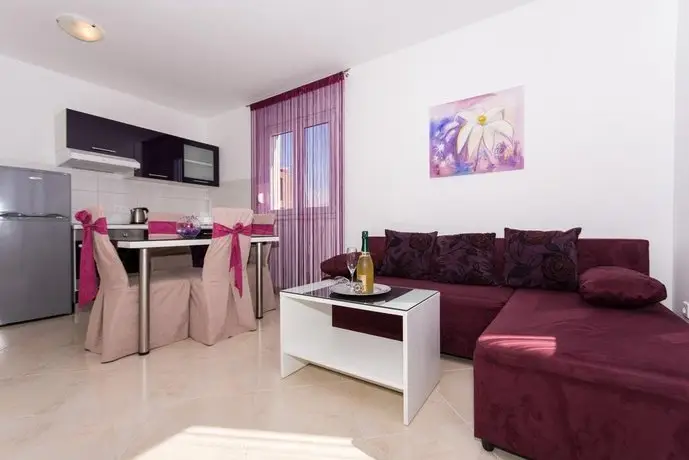 Apartments Braco 