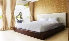 Song Hung Luxury Hotel & Apartments 