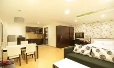 Song Hung Luxury Hotel & Apartments 