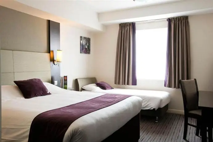 Premier Inn Trowbridge 