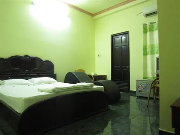 Hoa Thinh Hotel 