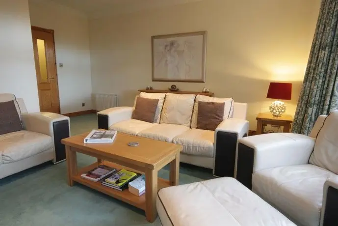 Rossie Lodge Apartment 