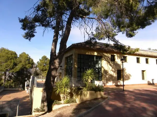 Albergue Juvenil El Valle