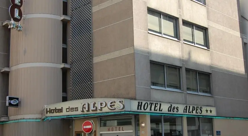 Kyriad Direct Grenoble - Hotel des Alpes 