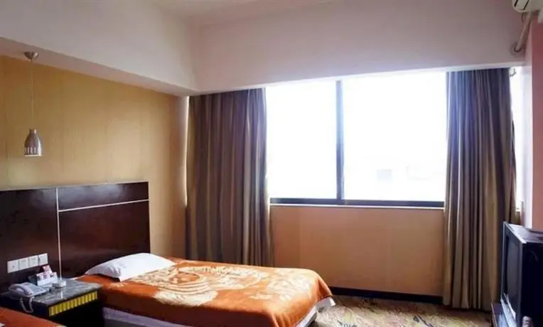 Xinhuadu Hotel 