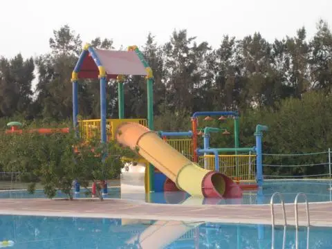 Mido Club Toboggan City