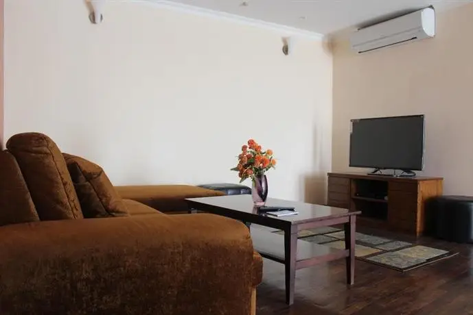 Retreat Serviced Apartment 