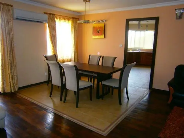 Retreat Serviced Apartment 