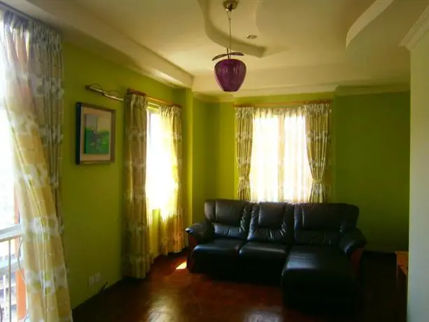 Retreat Serviced Apartment 