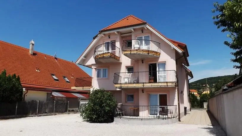 Abigel Apartmanhaz 