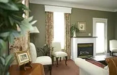 Victorian Suites Inn 