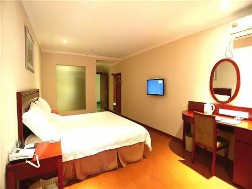 GreenTree Inn Zhejiang Jiaxing Zhongan Business Hotel 