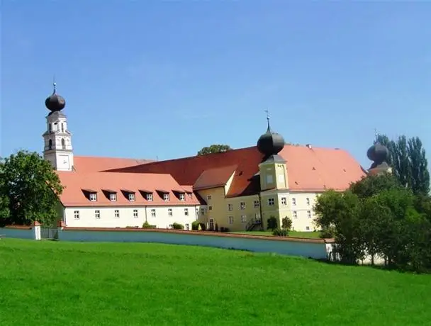 Klosterhof St Salvator 