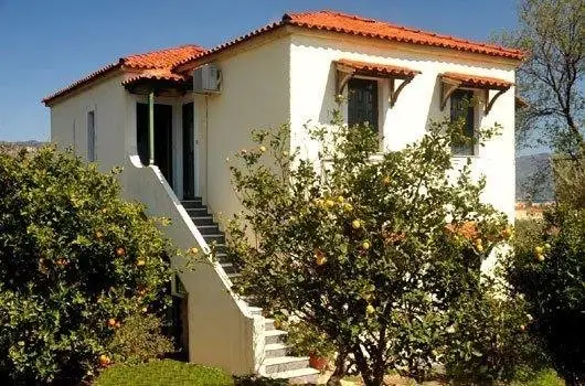 Kostas Apartments Marathokampos