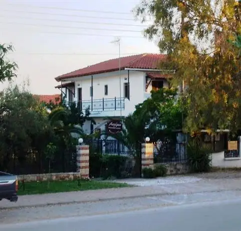 Aggeliki Apartments